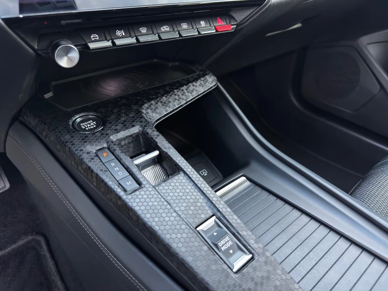 Peugeot 308 1.5 Blue-HDi Allure Automat &#127467;&#127479;, снимка 14 - Автомобили и джипове - 52551426