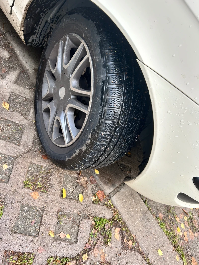 Lancia Ypsilon, снимка 2 - Автомобили и джипове - 52823441