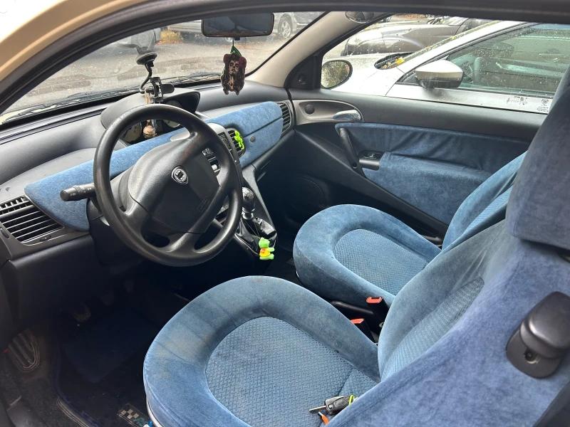 Lancia Ypsilon, снимка 6 - Автомобили и джипове - 52823441