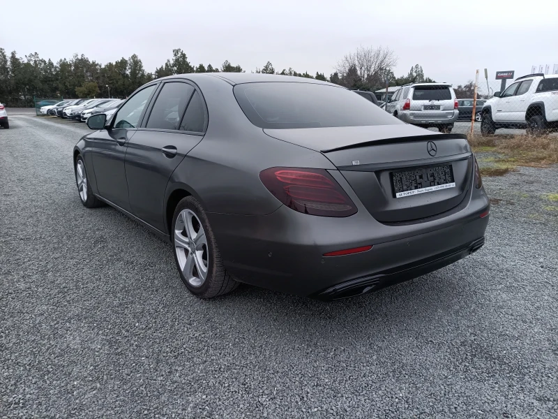Mercedes-Benz E 200 2019 нави кожа автомат, снимка 7 - Автомобили и джипове - 52886836