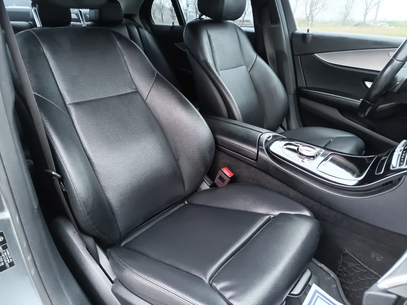 Mercedes-Benz E 200 2019 нави кожа автомат, снимка 16 - Автомобили и джипове - 52886836