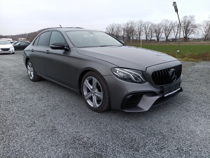 Mercedes-Benz E 200 2019 нави кожа автомат, снимка 3 - Автомобили и джипове - 52886836