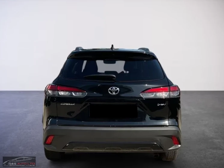 Toyota Corolla Cross 2.0HEV/197HP/TEAMPLAYER/CAM/LED/NAVI/CPLAY/504q, снимка 8 - Автомобили и джипове - 55349273