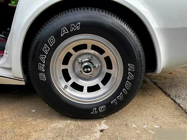 Chevrolet Corvette Кабриолет, снимка 10 - Автомобили и джипове - 56658047