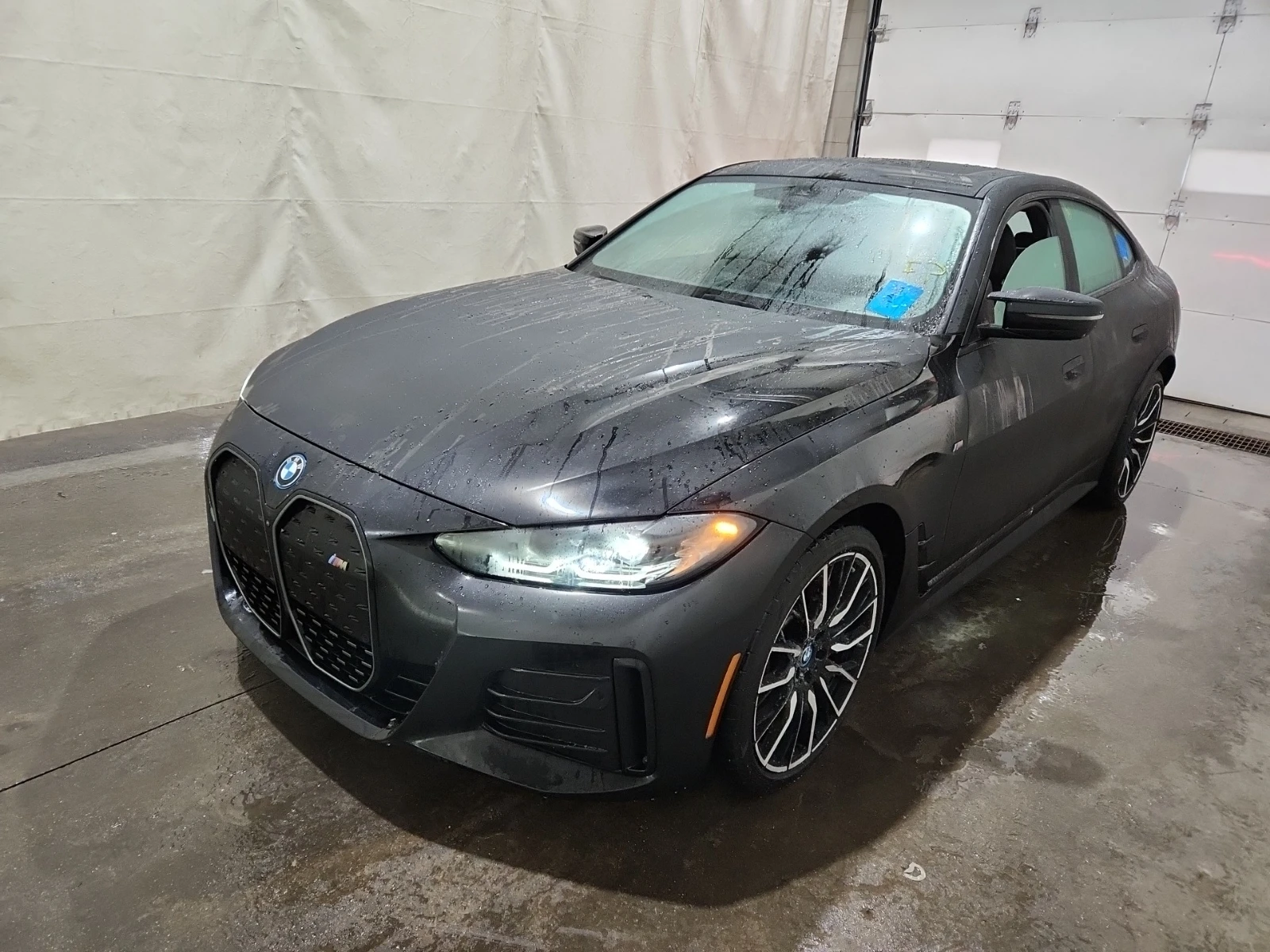 BMW i4 M50 * CARFAX * ОПЦИЯ ЗА ФИНАНСИРАНЕ * , снимка 1