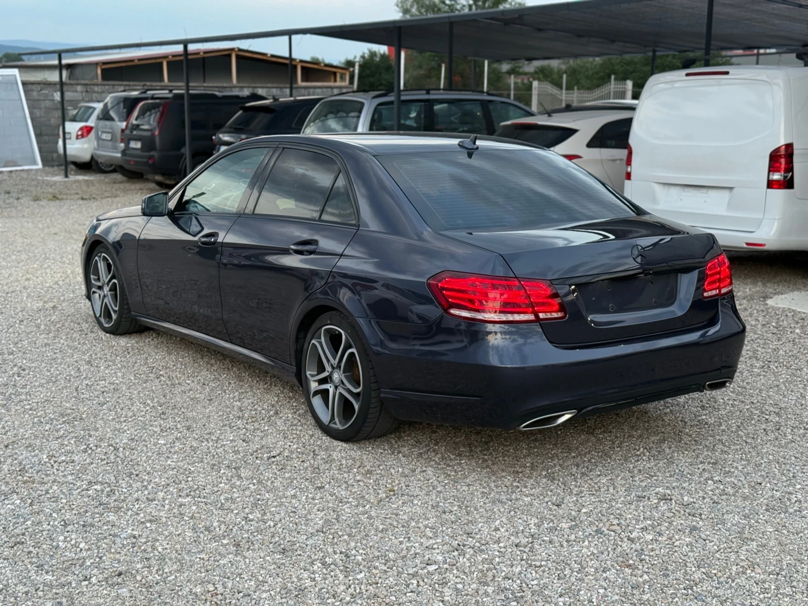 Mercedes-Benz E 220 2.2d/170hp/AVANGARDE/ SPORT / NIGHT PACK /  - изображение 4