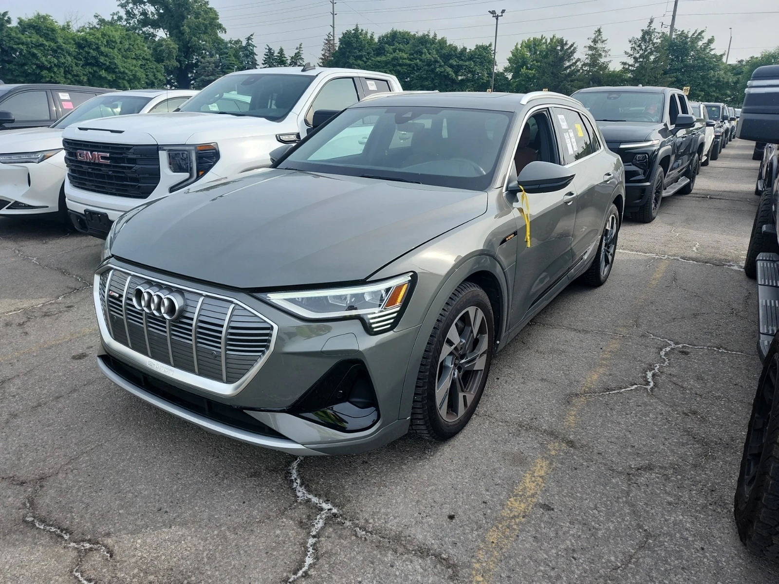 Audi E-Tron * PROGRESSIV * CARFAX * АВТОКРЕДИТ - изображение 2