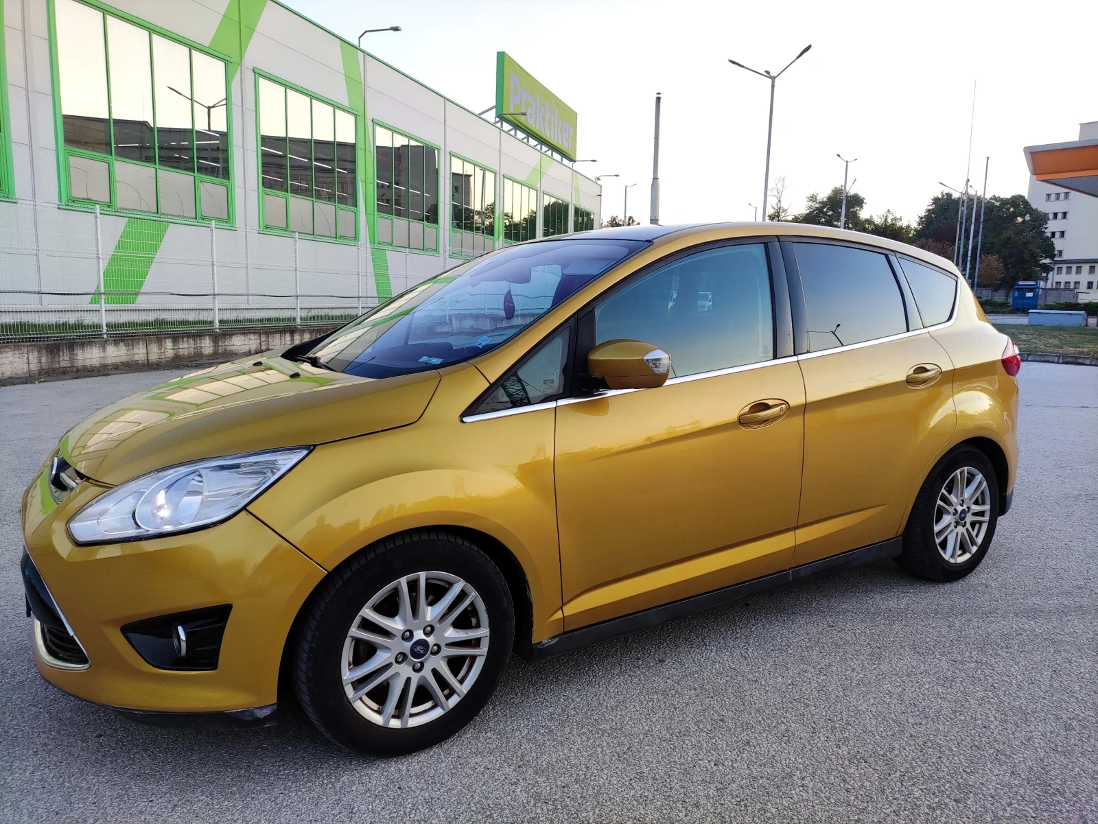 Ford C-max 1.0 Titanium Panorama - изображение 5