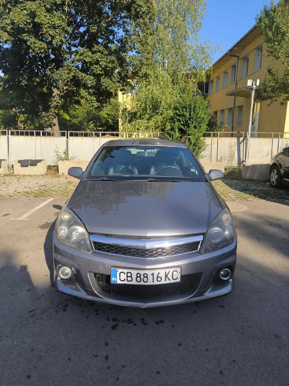 Opel Astra H GTC - изображение 3