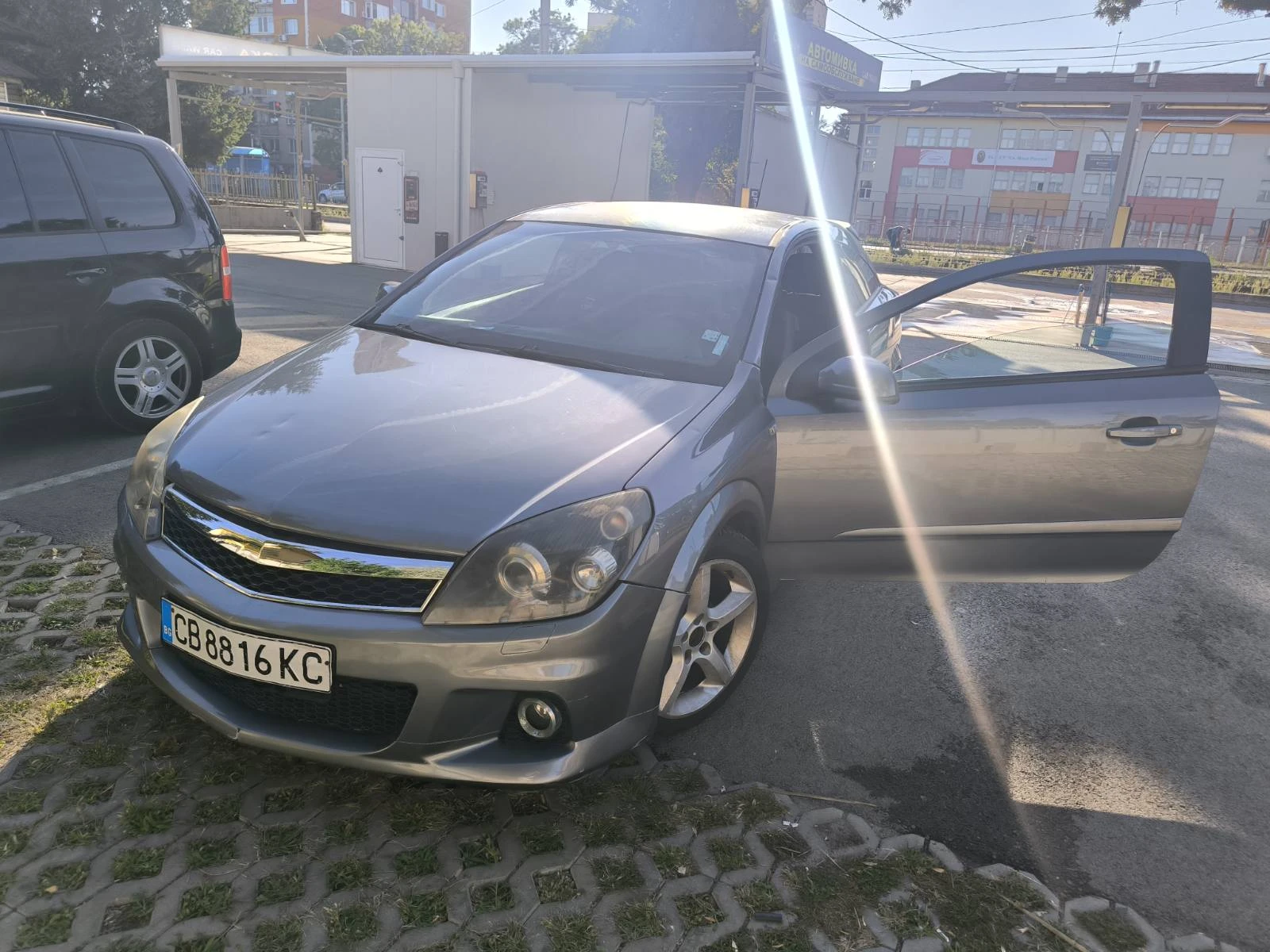 Opel Astra H GTC - изображение 4