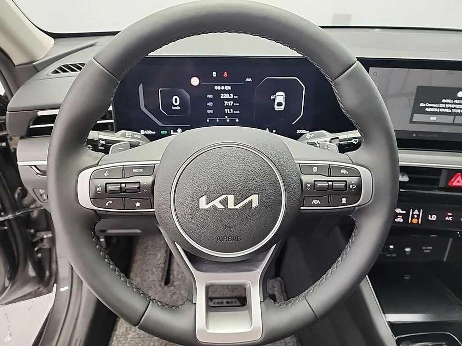 Kia K5 2.0 Prestige * НАЙ-ДОБРА ЦЕНА В БЪЛГАРИЯ*  - изображение 9