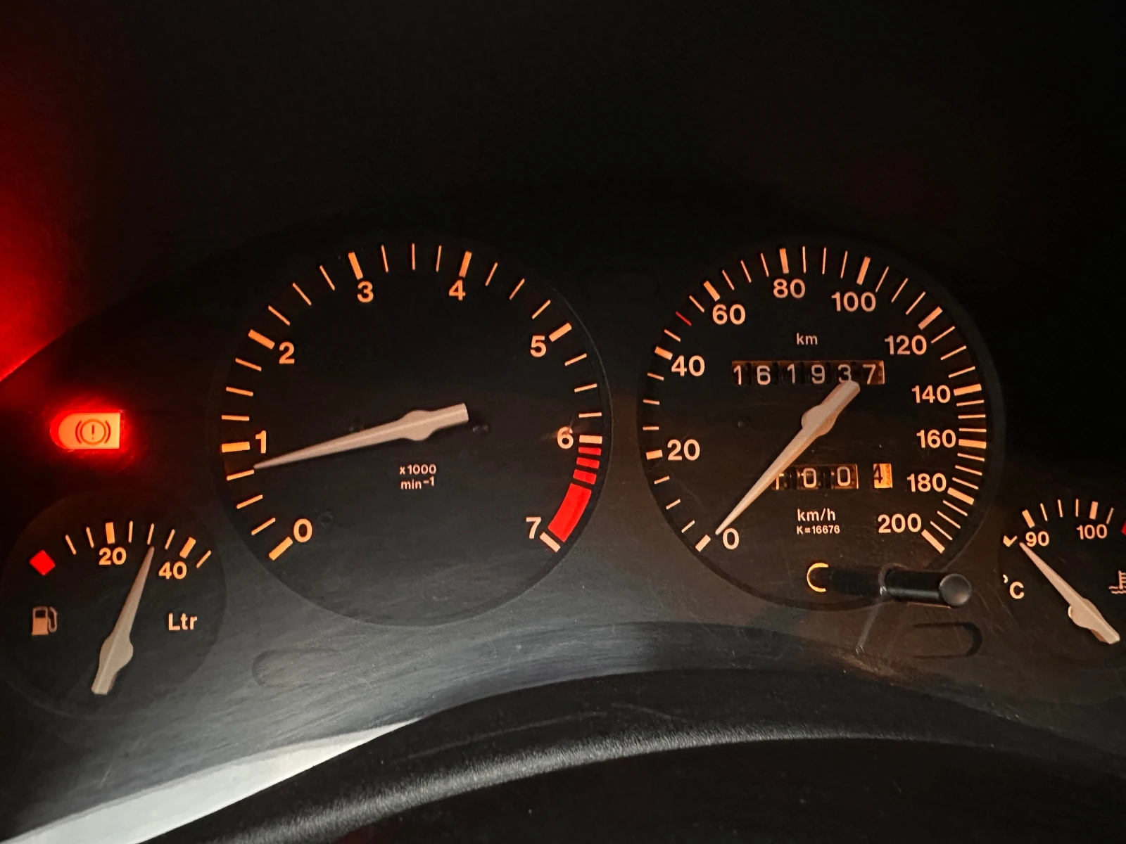 Opel Corsa 1.4 i | Mobile.bg   13