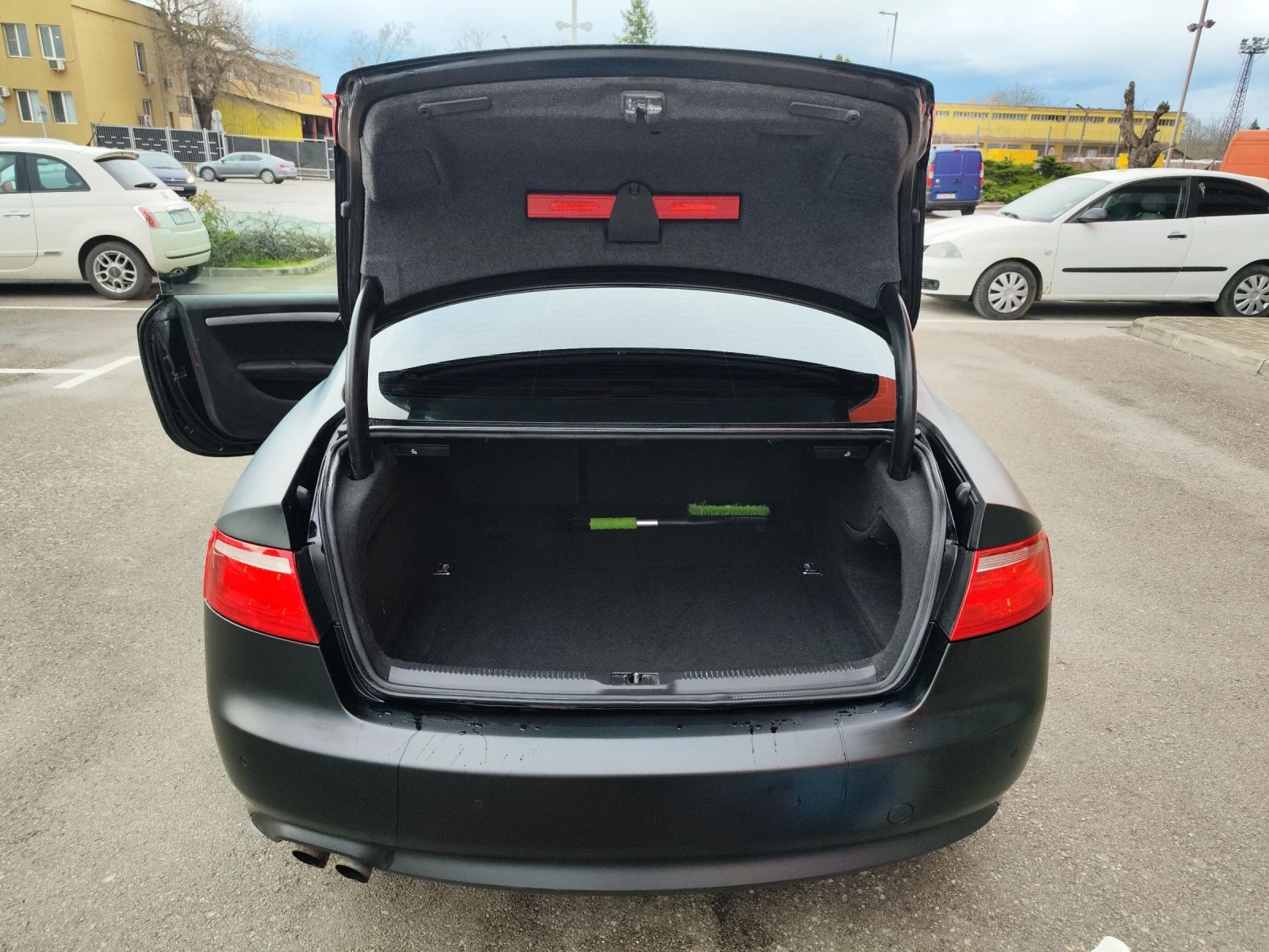 Audi A5 2.0 TFSI Black Matte, снимка 15 - Автомобили и джипове - 54150413