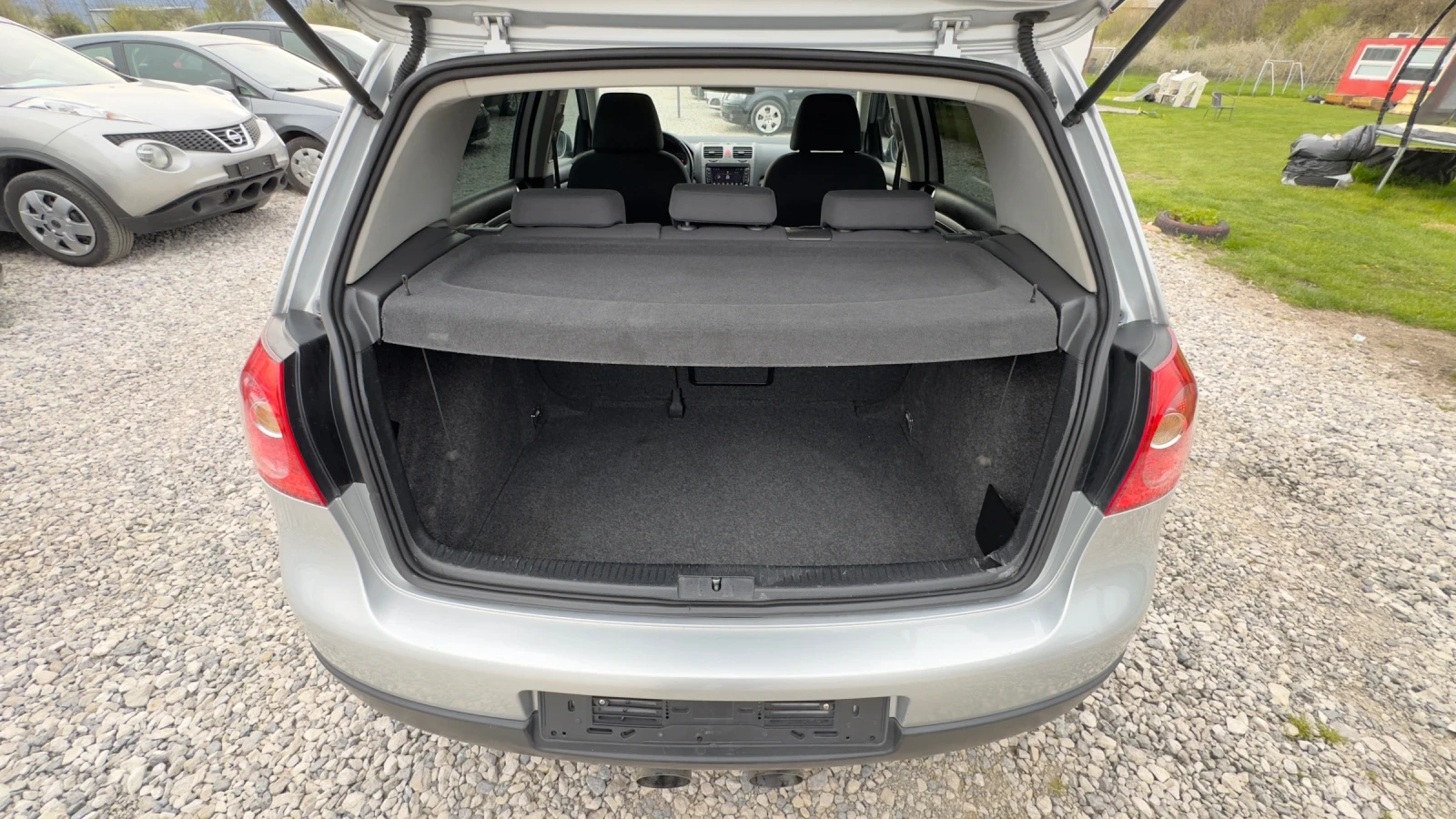 VW Golf 1.9 TDI 105 к.с. ИТАЛИЯ НАВИГАЦИЯ , снимка 15 - Автомобили и джипове - 54184854