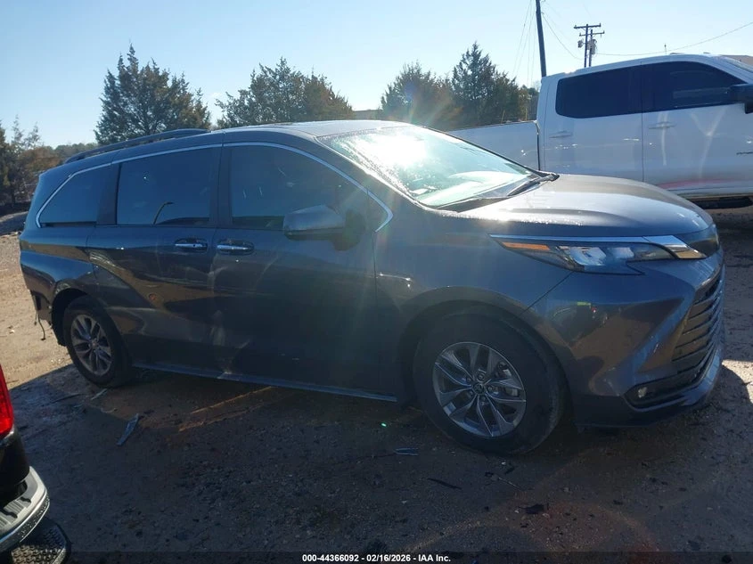 Toyota Sienna 2.5L I-4 DI, DOHC, VVT, 245HP Front Wheel Drive | Mobile.bg � ����������� 13