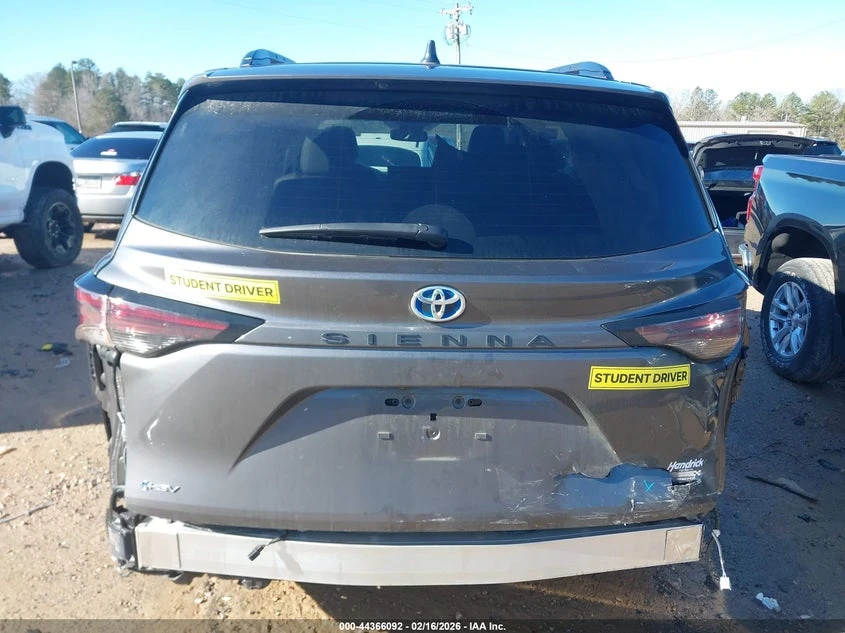 Toyota Sienna 2.5L I-4 DI, DOHC, VVT, 245HP Front Wheel Drive | Mobile.bg � ����������� 16