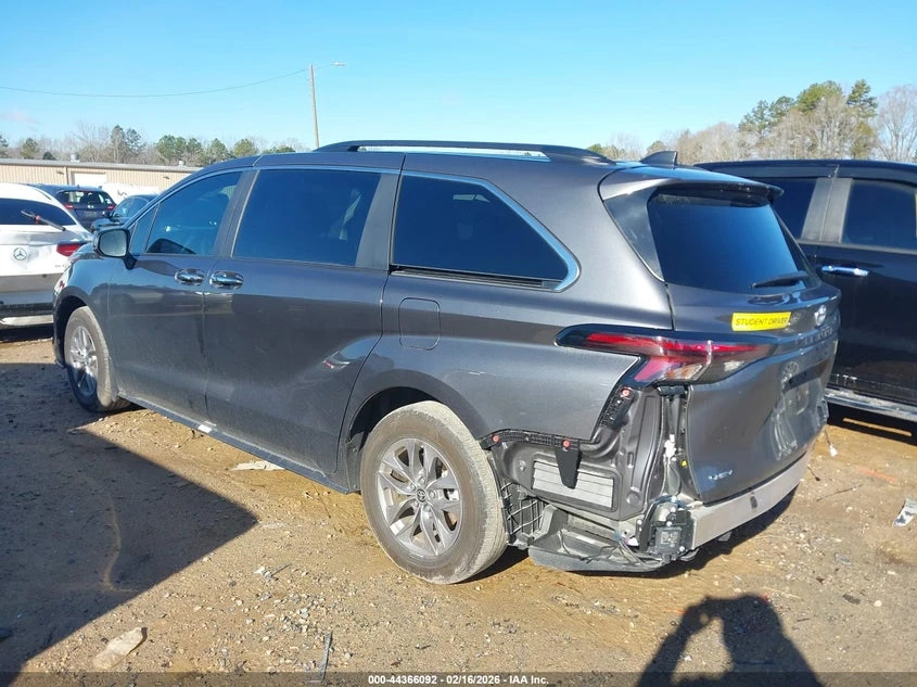 Toyota Sienna 2.5L I-4 DI, DOHC, VVT, 245HP Front Wheel Drive | Mobile.bg � ����������� 3