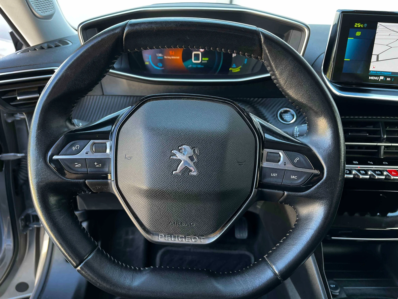 Peugeot 2008 Electric ALLURE 50KW 91% SOH, снимка 10 - Автомобили и джипове - 54314886