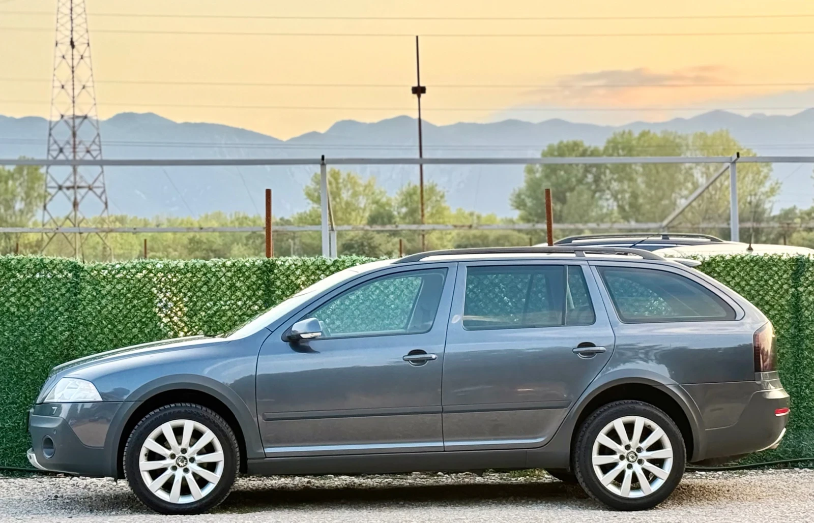 Skoda Octavia 2.0TDi SCOUT, снимка 4 - Автомобили и джипове - 54335736