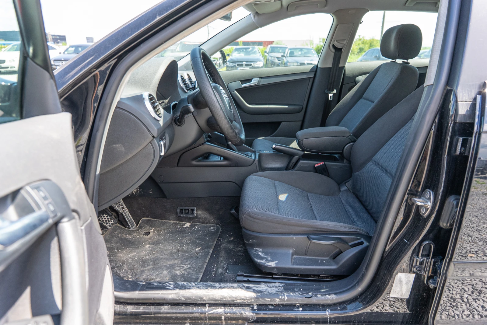 Audi A3 1.6 TDI, снимка 7 - Автомобили и джипове - 54508527