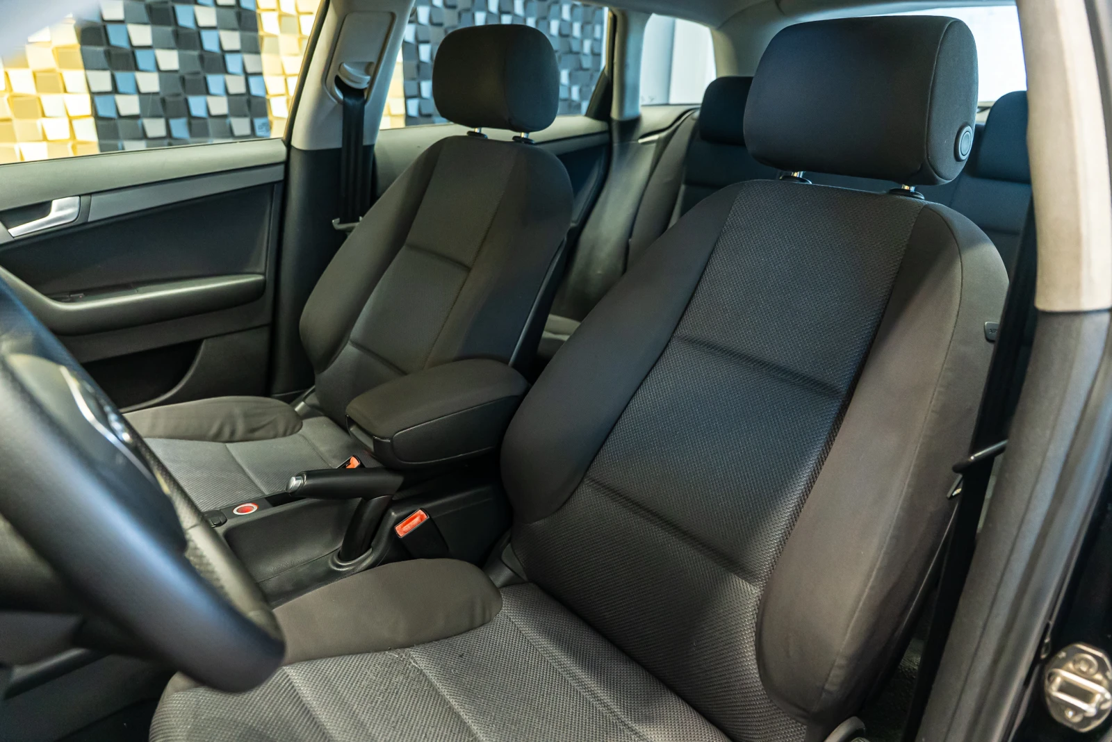 Audi A3 1.6 TDI, снимка 10 - Автомобили и джипове - 54508527