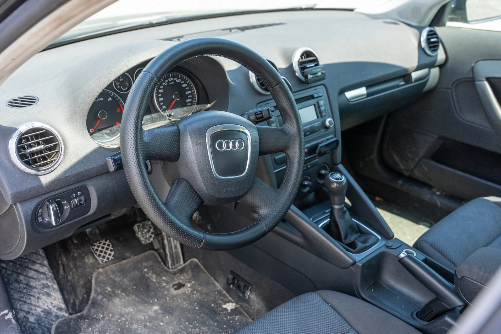 Audi A3 1.6 TDI, снимка 4 - Автомобили и джипове - 54508527