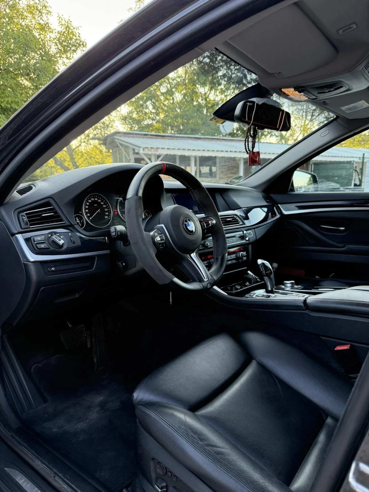 BMW 525 525d 3.0D 204к.с. F11., снимка 9 - Автомобили и джипове - 54697329