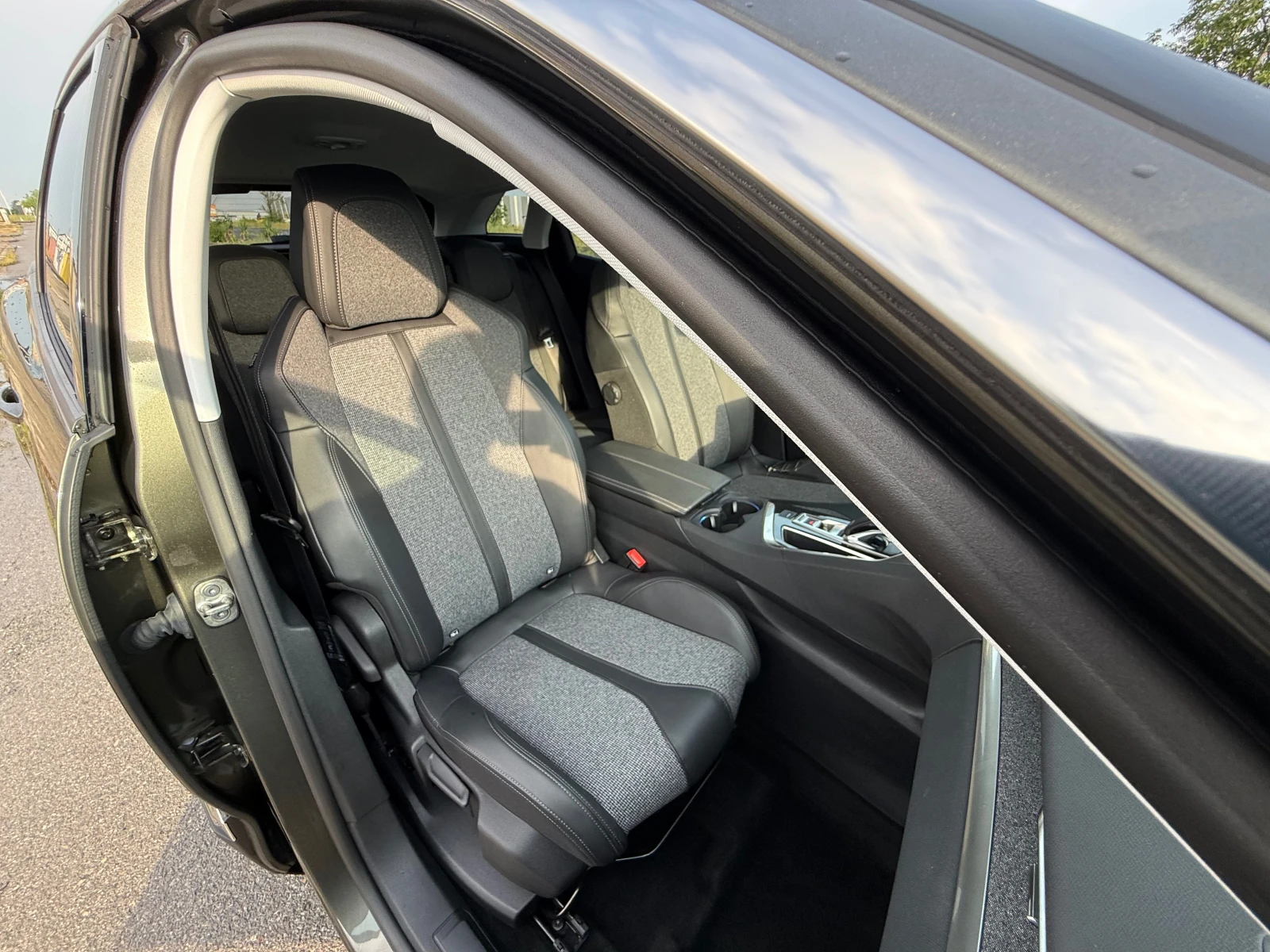 Peugeot 3008 ALLURE ШВЕЙЦАРИЯ, снимка 9 - Автомобили и джипове - 54786010