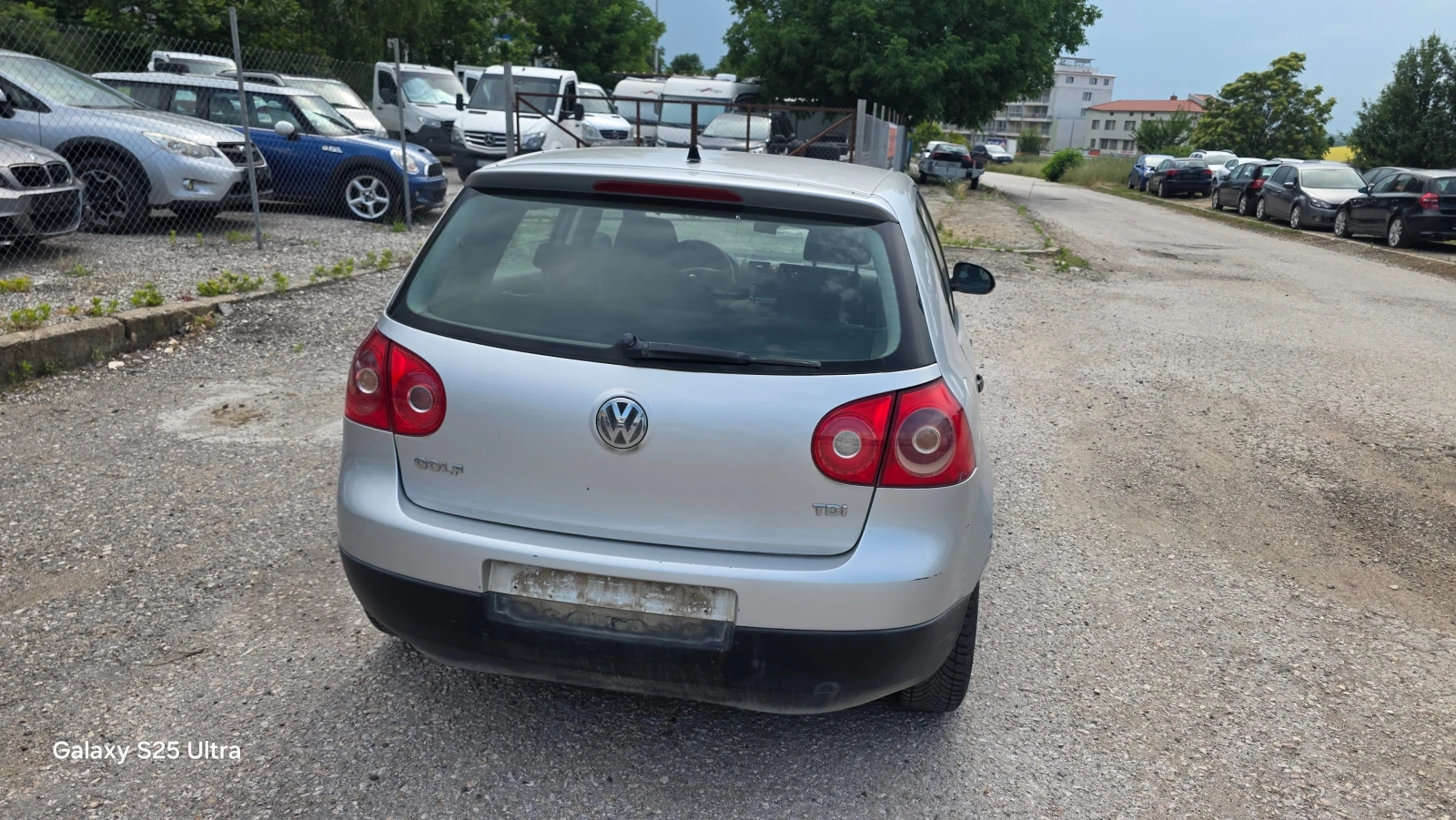 VW Golf 1.9tdi, снимка 3 - Автомобили и джипове - 54812943