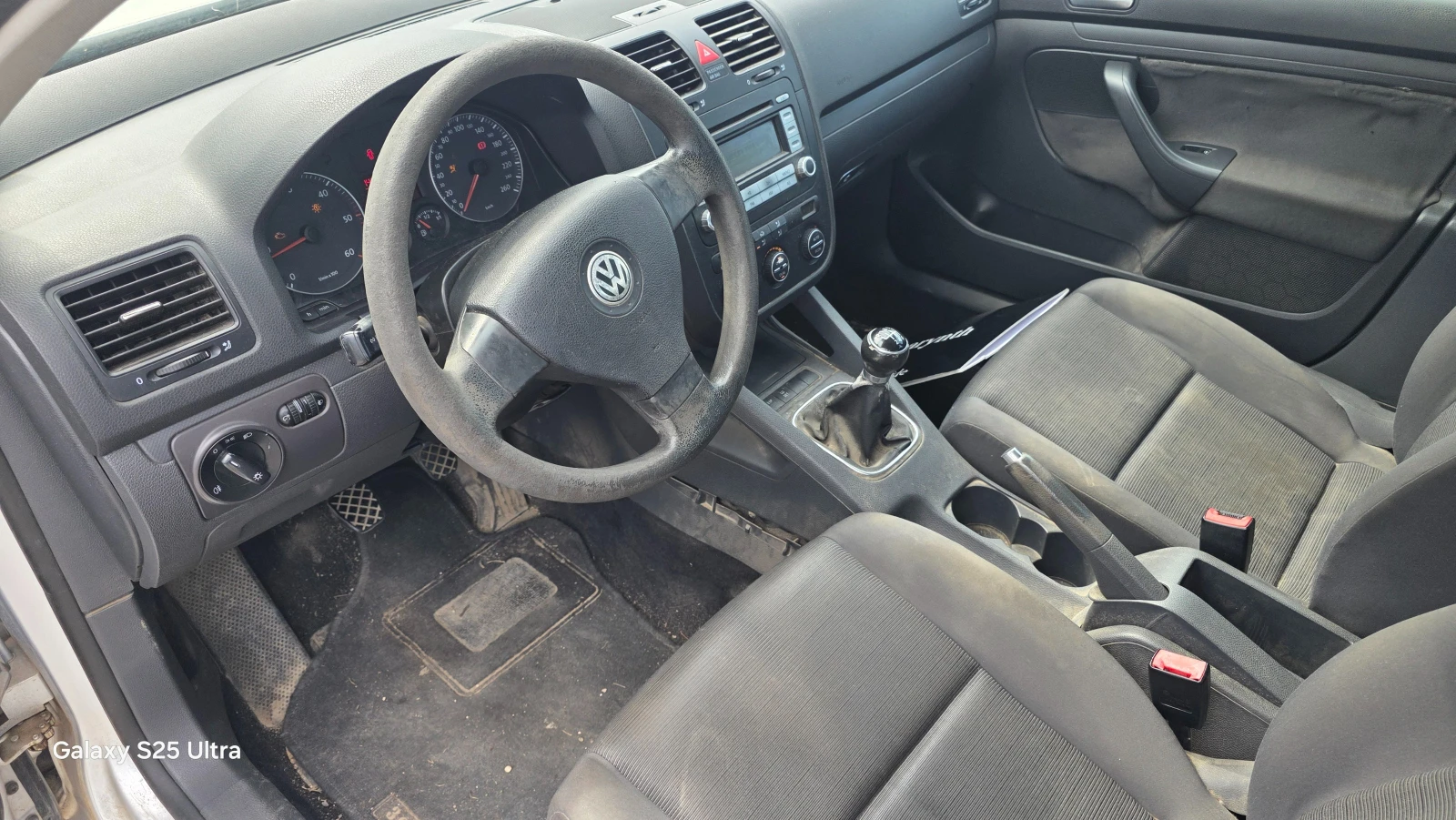 VW Golf 1.9tdi, снимка 12 - Автомобили и джипове - 54812943