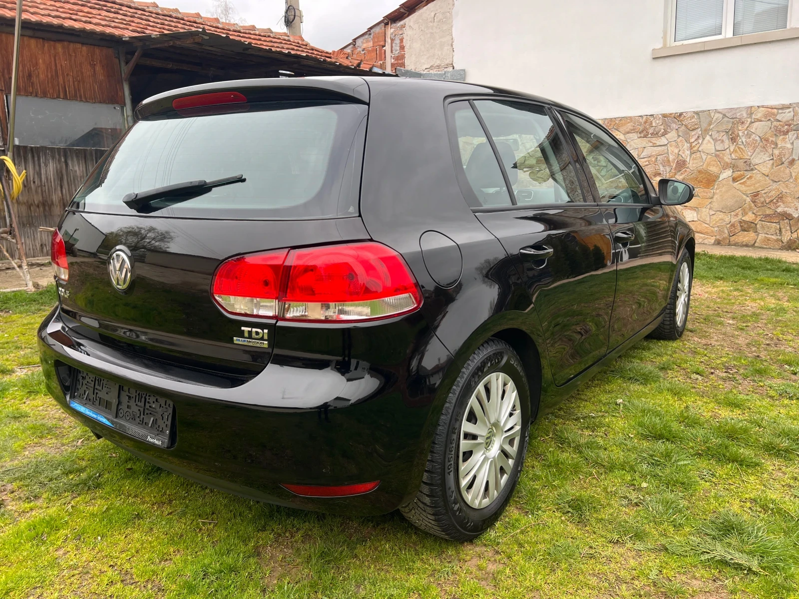 VW Golf 1.6 TDI BLUEMOTION , снимка 4 - Автомобили и джипове - 54819588