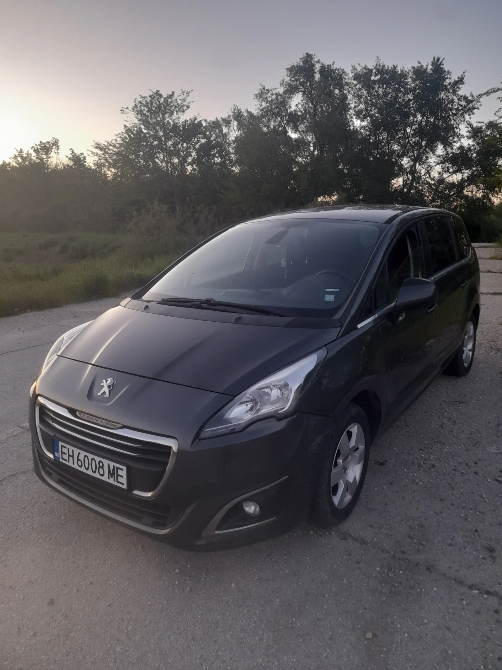Peugeot 5008 Миниван, снимка 2 - Автомобили и джипове - 55342122