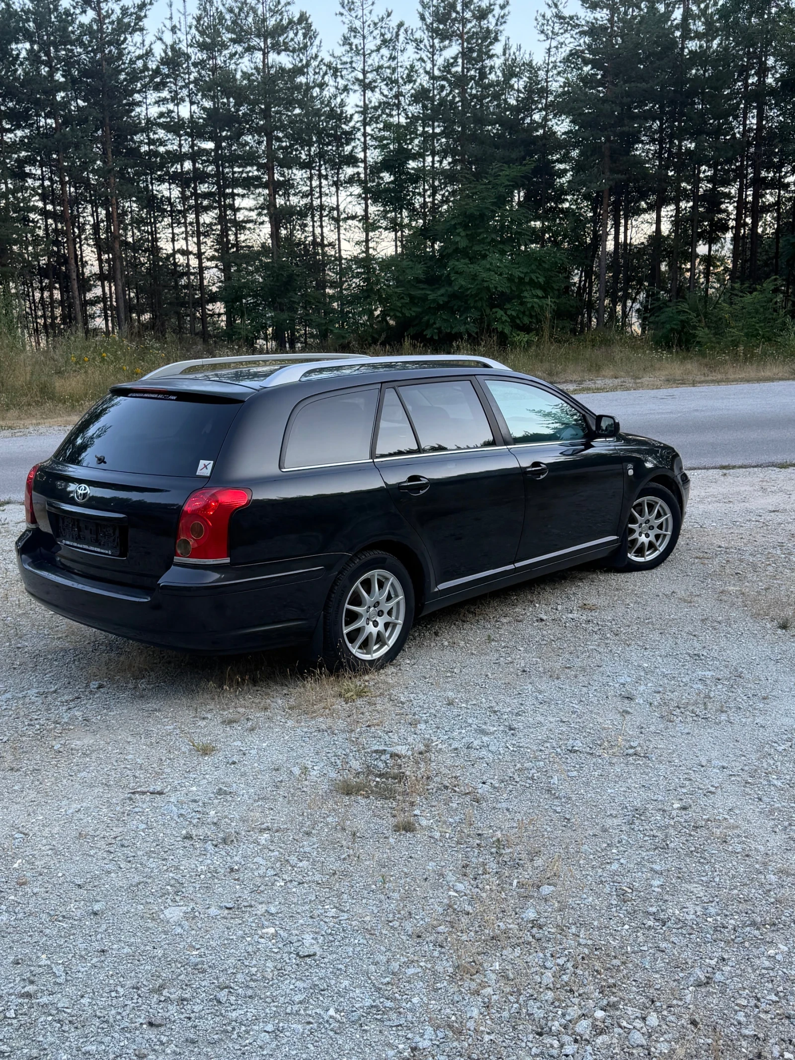 Toyota Avensis, снимка 4 - Автомобили и джипове - 55547335