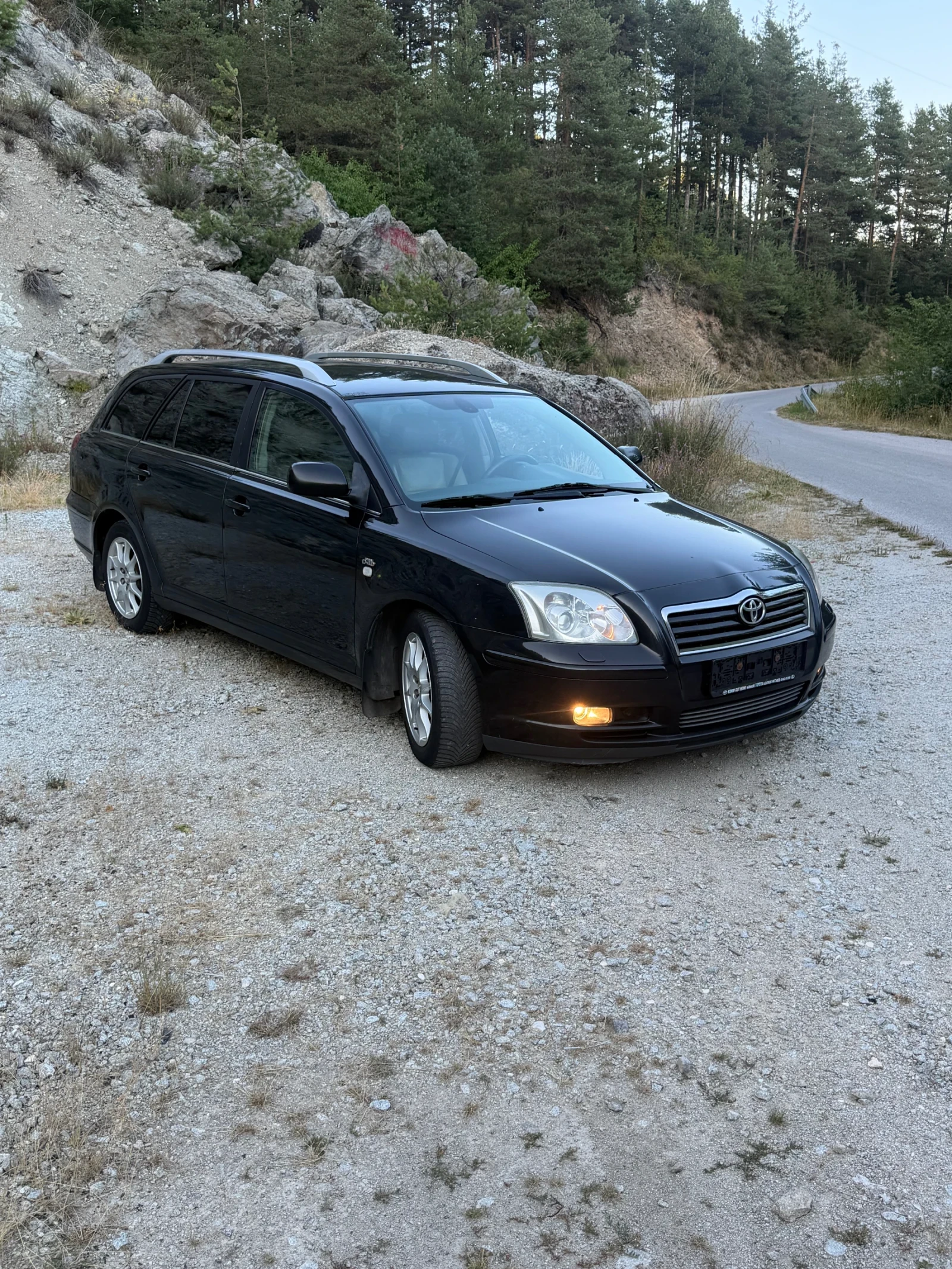 Toyota Avensis, снимка 3 - Автомобили и джипове - 55547335