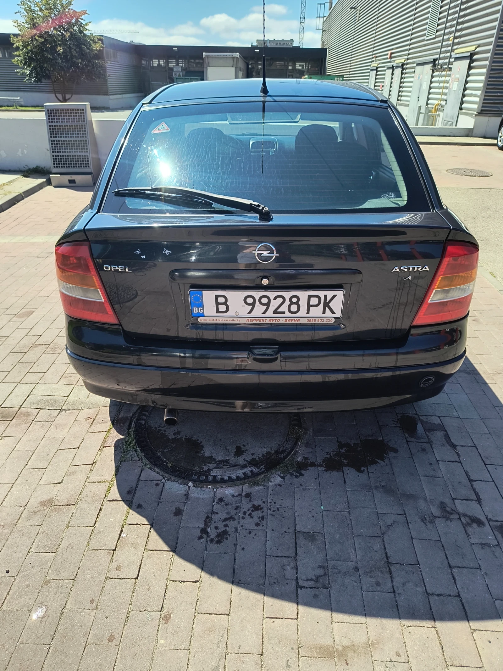 Opel Astra, снимка 2 - Автомобили и джипове - 55774117