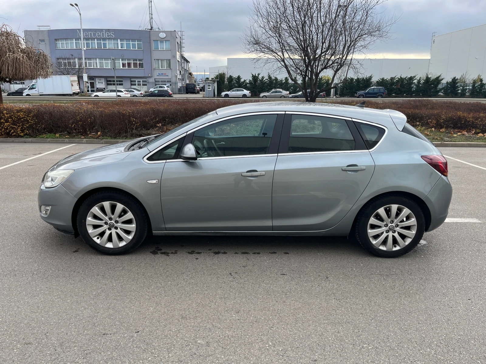 Opel Astra 1.4 Turbo, Cosmo, снимка 3 - Автомобили и джипове - 56163599