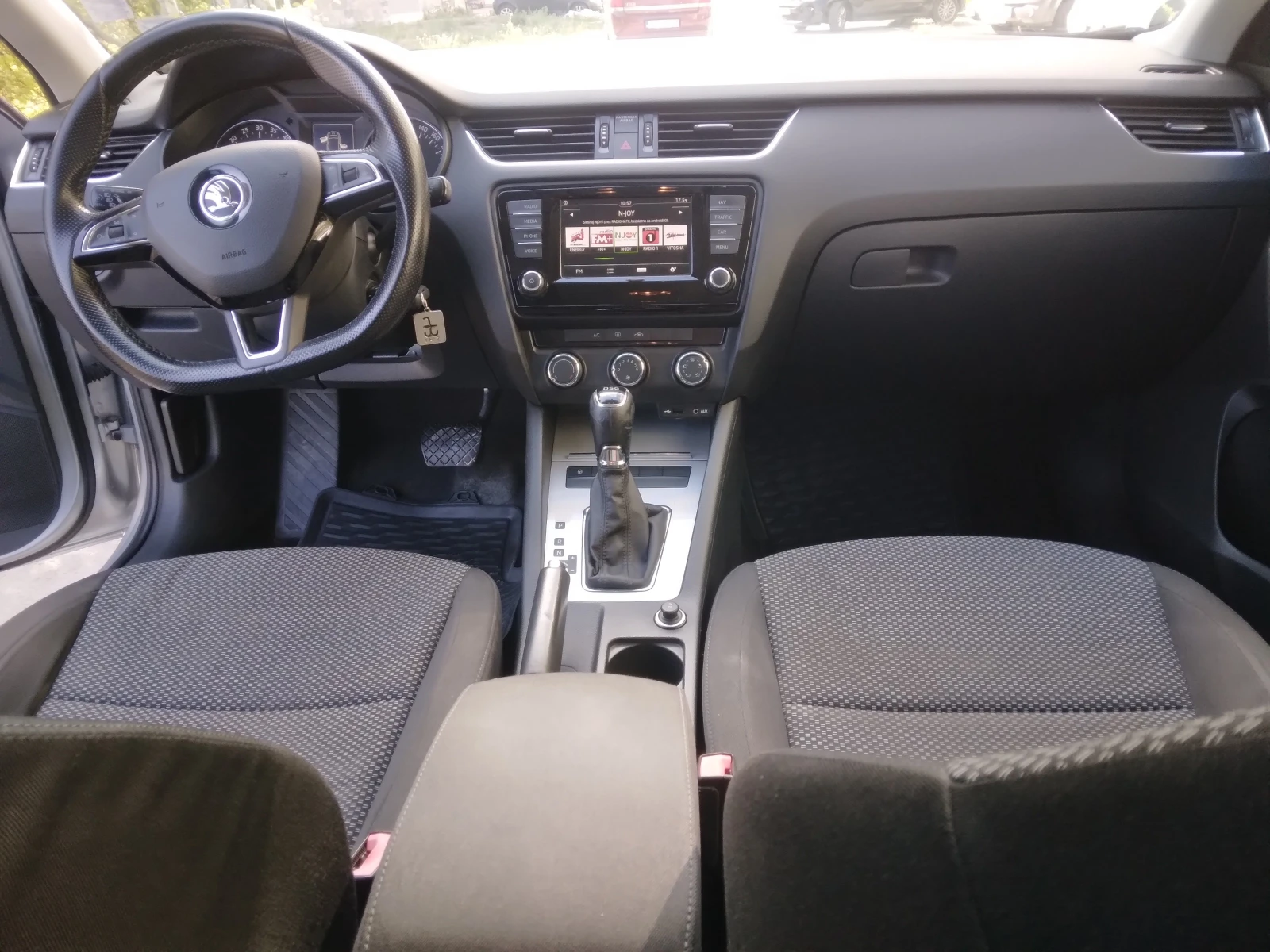 Skoda Octavia, снимка 7 - Автомобили и джипове - 56306591