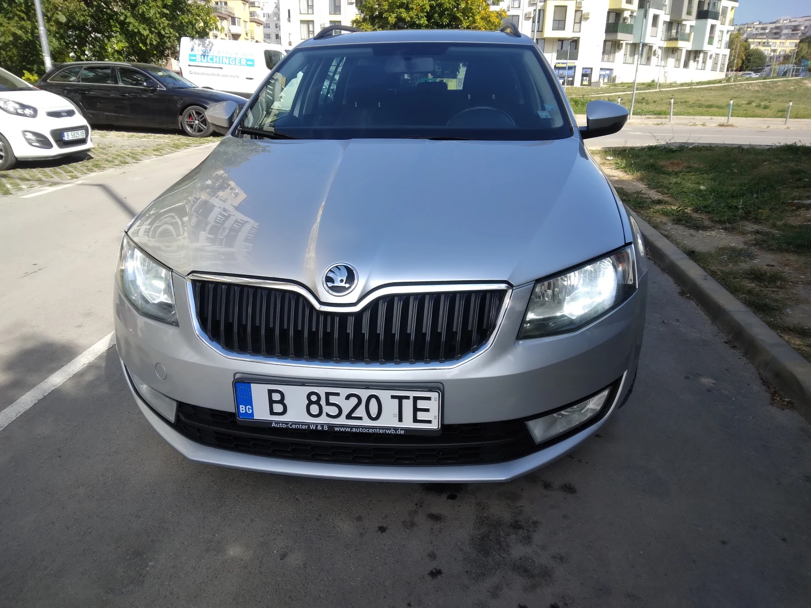 Skoda Octavia, снимка 2 - Автомобили и джипове - 56306591