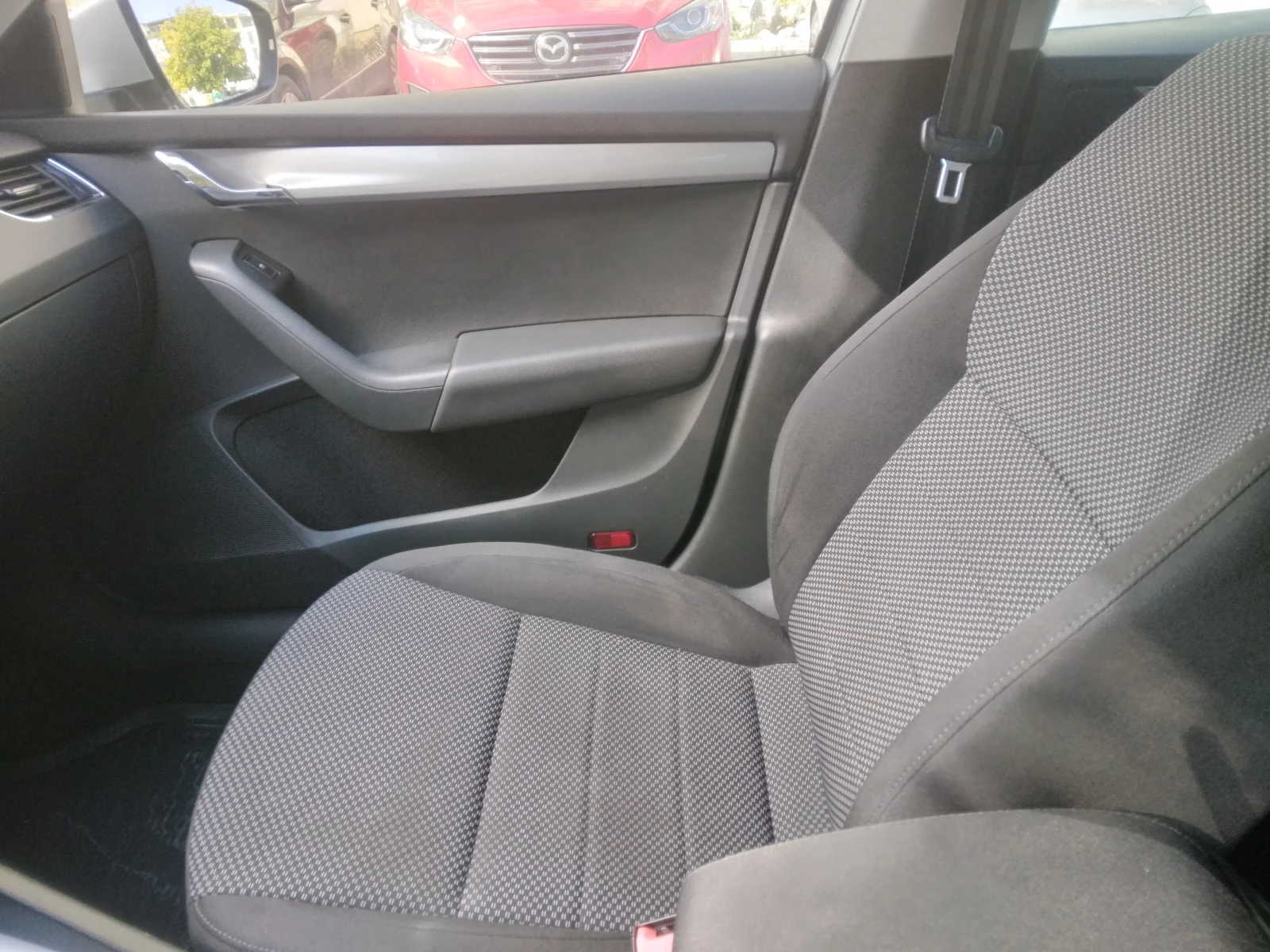 Skoda Octavia, снимка 13 - Автомобили и джипове - 56306591