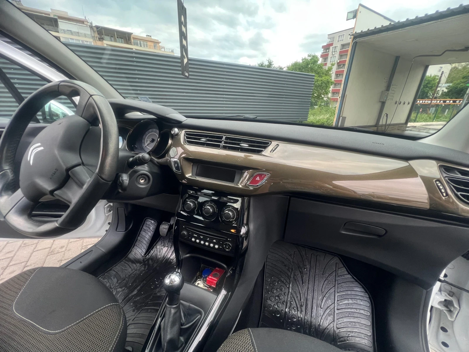 Citroen C3, снимка 8 - Автомобили и джипове - 56662368
