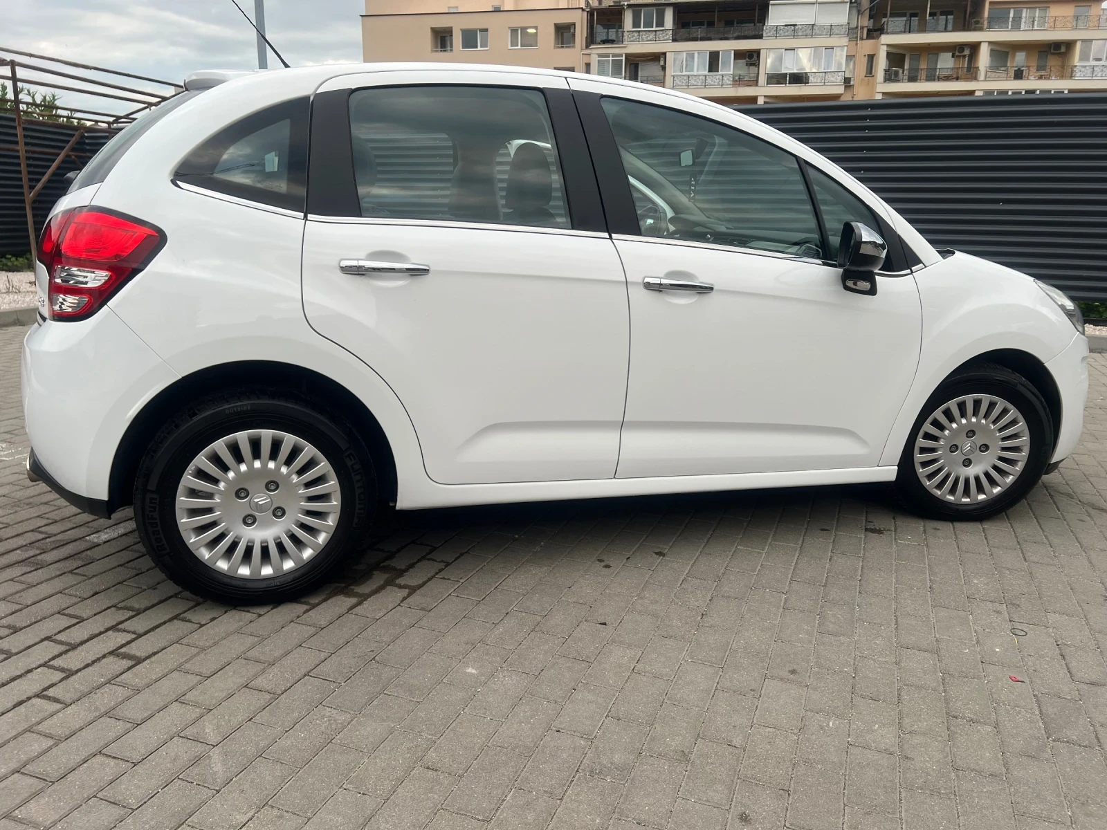 Citroen C3, снимка 2 - Автомобили и джипове - 56662368