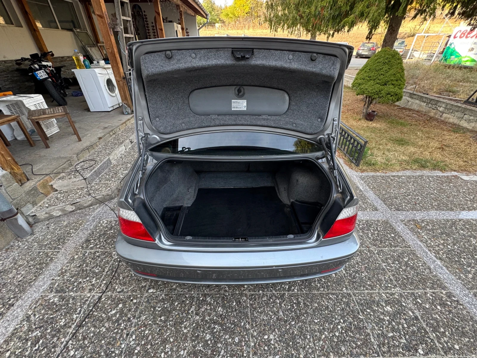 BMW 330, снимка 16 - Автомобили и джипове - 56663328