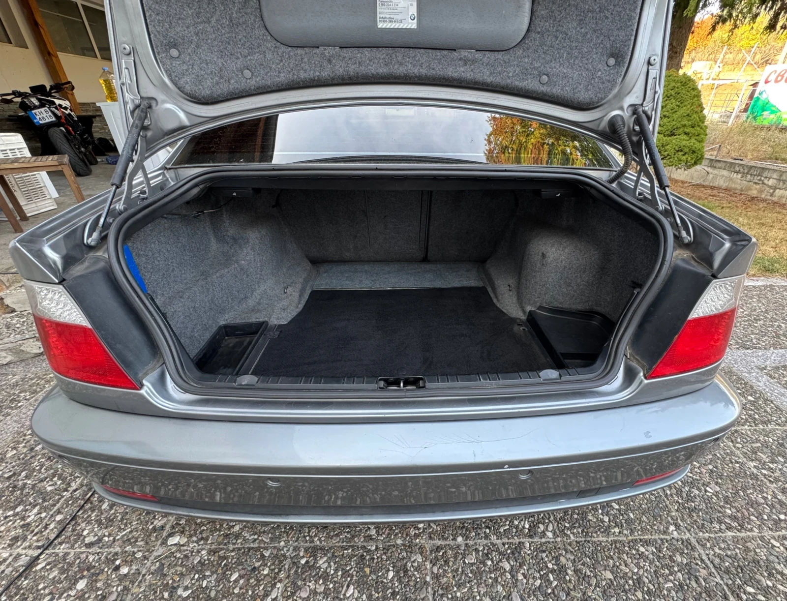 BMW 330, снимка 15 - Автомобили и джипове - 56663328