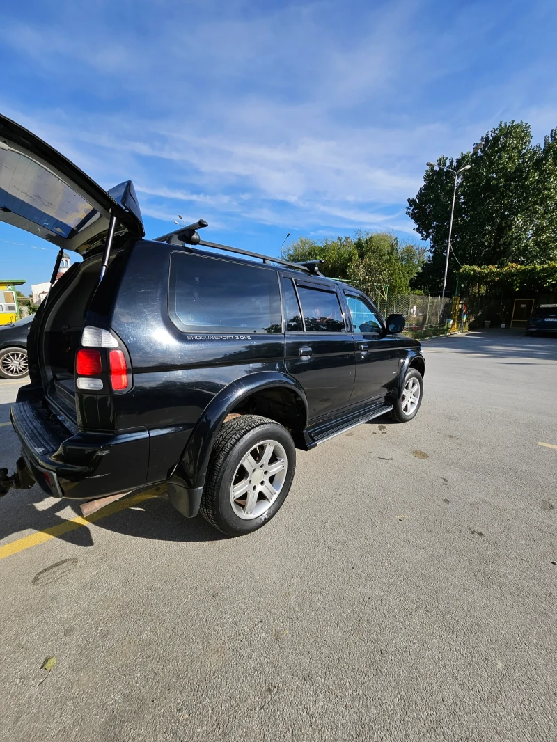 Mitsubishi Pajero sport, снимка 9 - Автомобили и джипове - 47907953