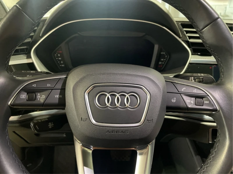 Audi Q3 Comfort Quattro, снимка 9 - Автомобили и джипове - 52693557