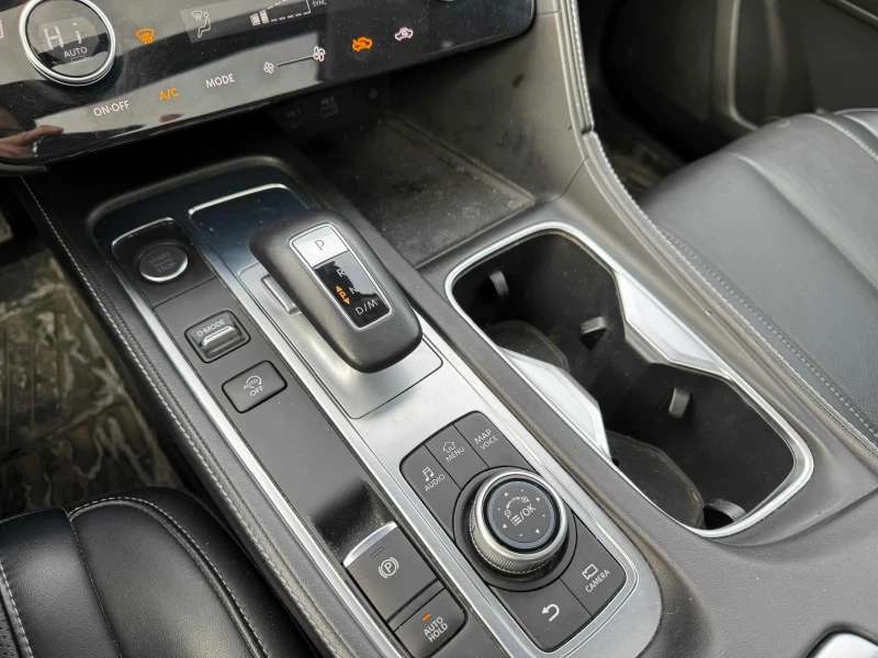 Infiniti QX60 LUXE | ПАНОРАМА | 360 КАМЕРИ | ОБДУХВАНЕ, снимка 11 - Автомобили и джипове - 53588208