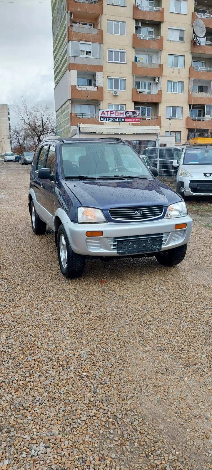 Daihatsu Terios 1.3 бензин  4x4, снимка 2 - Автомобили и джипове - 43714300