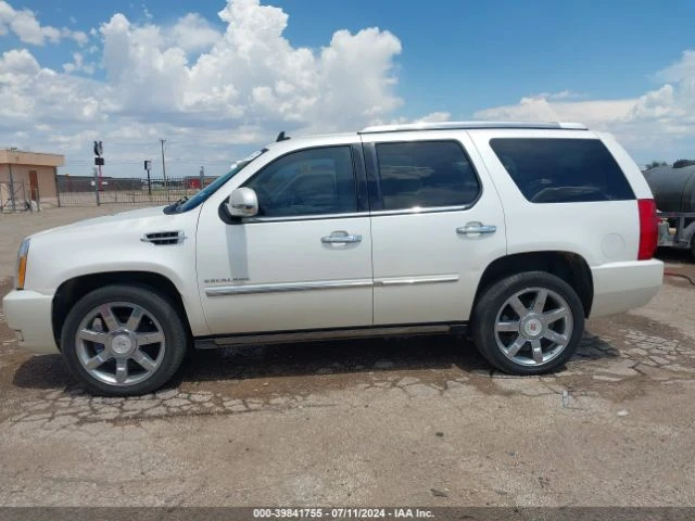 Cadillac Escalade PREMIUM, снимка 14 - Автомобили и джипове - 47423224