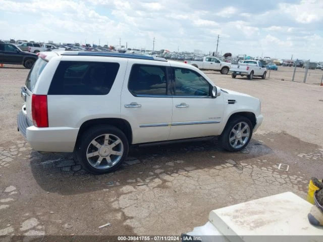 Cadillac Escalade PREMIUM, снимка 13 - Автомобили и джипове - 47423224