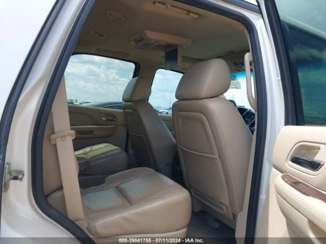 Cadillac Escalade PREMIUM, снимка 8 - Автомобили и джипове - 47423224